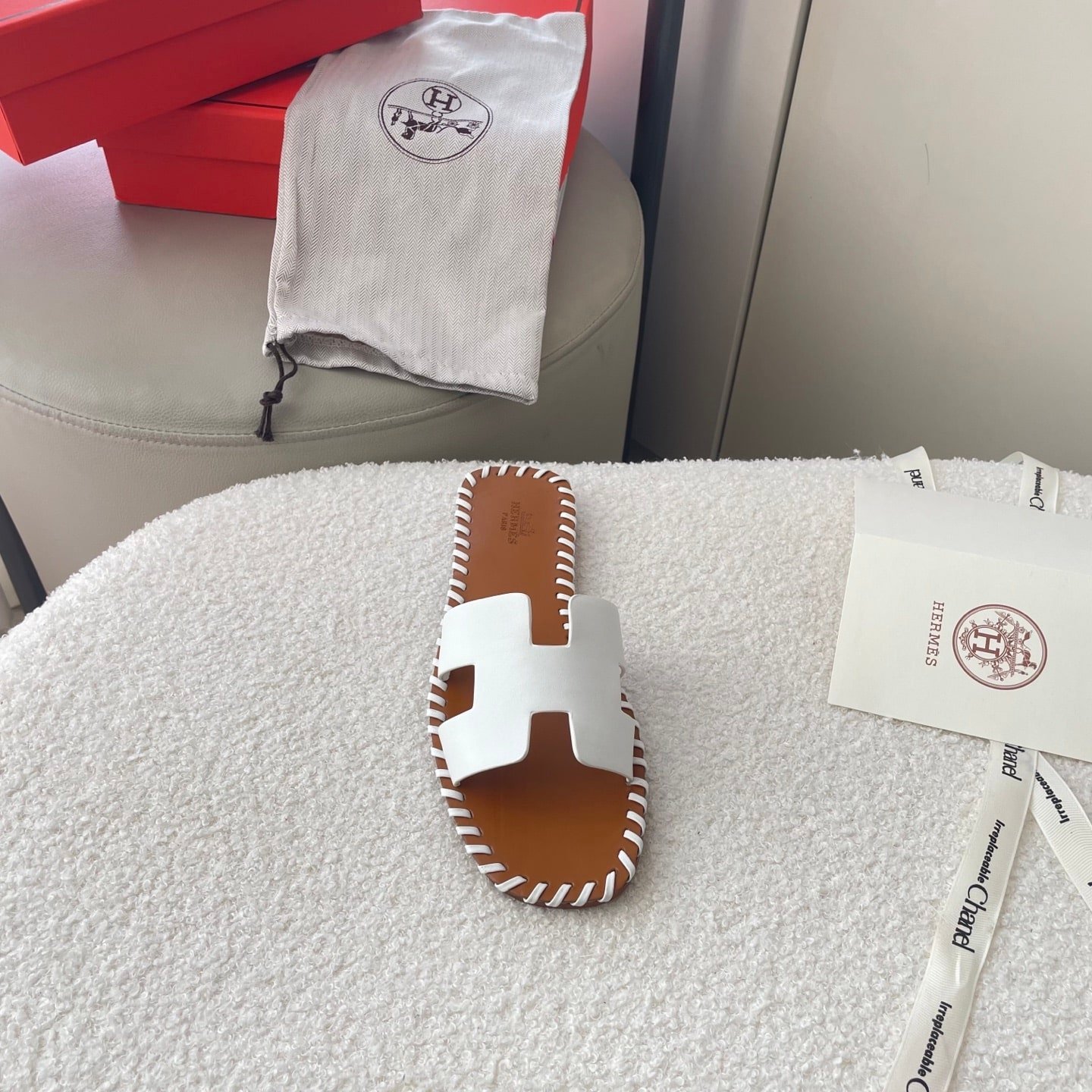 H**me5 Oran Sandals Stitching In Brown And White