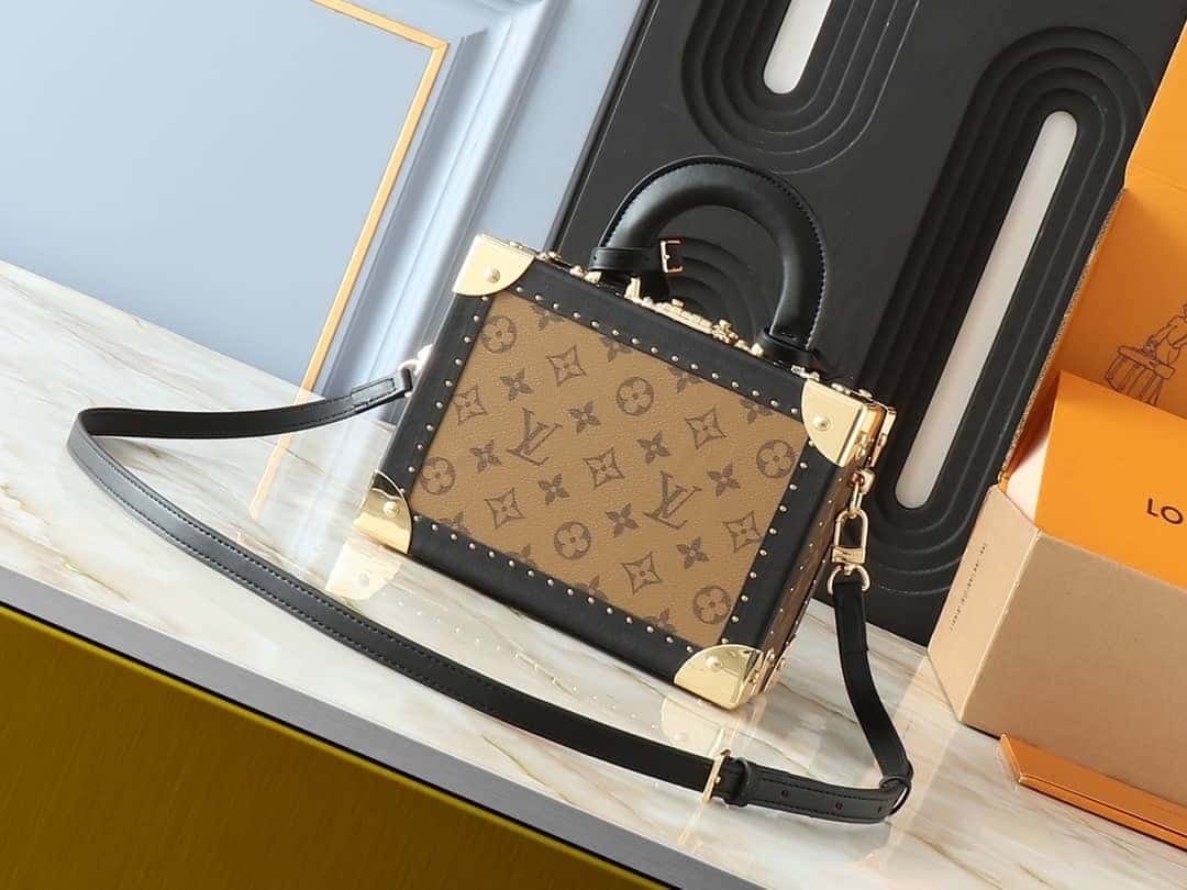 L0vis Vvtt0n Petite Valise Monogram Reverse 22Cm M47164