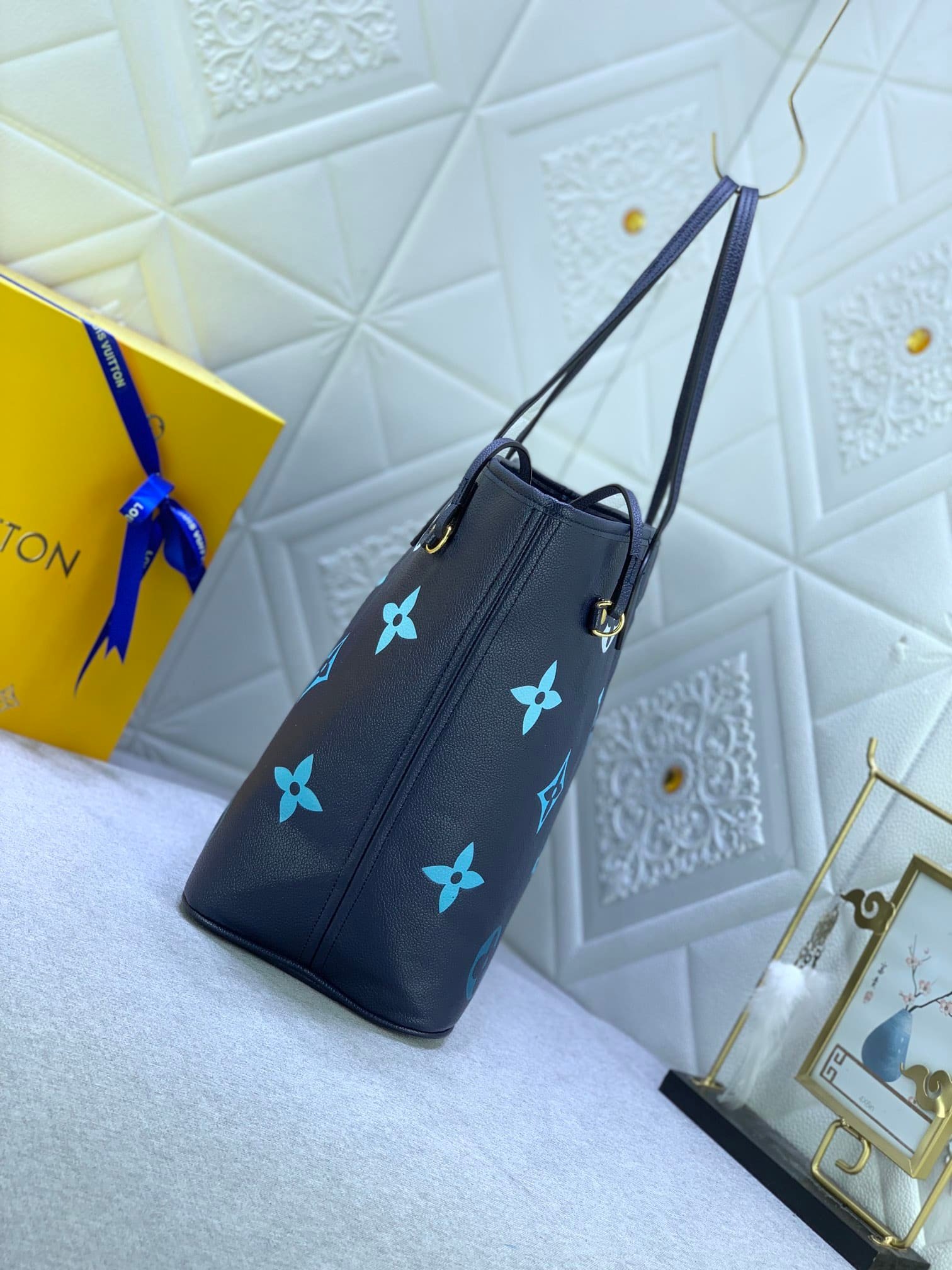 L0vis Vvtt0n Neverfull Mm Monogram Empreinte Blue 31Cm M46514