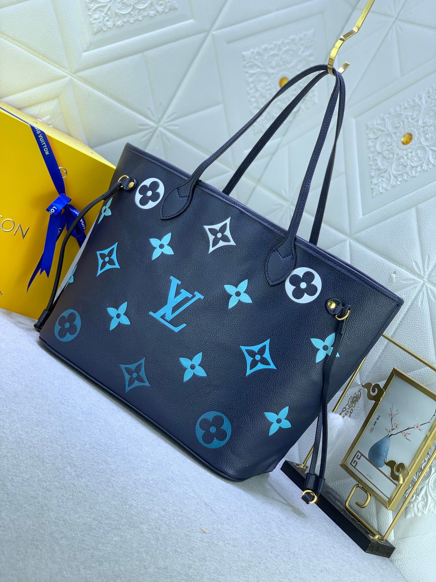 L0vis Vvtt0n Neverfull Mm Monogram Empreinte Blue 31Cm M46514