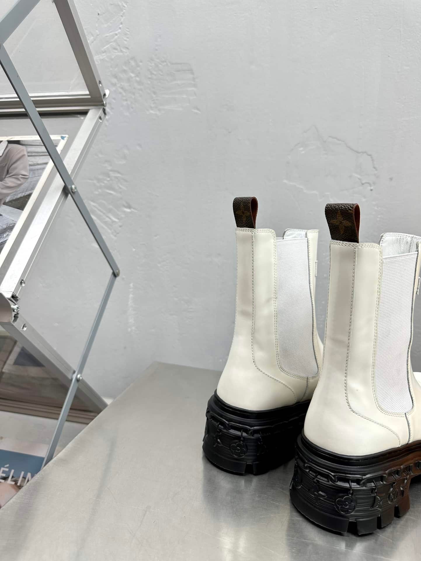 L0vis Vvtt0n Lv Record Chelsea Boot White 1Ac7Yx