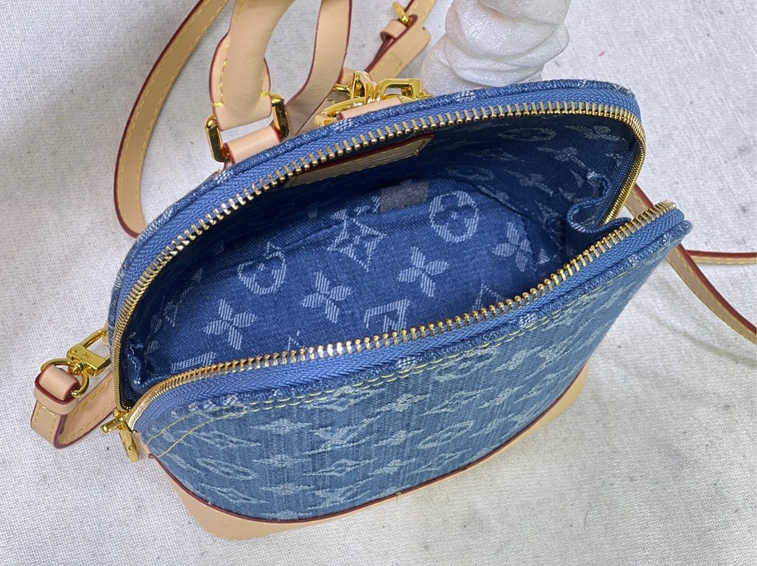 L0vis Vvtt0n Alma Backpack Blue Denim 20Cm