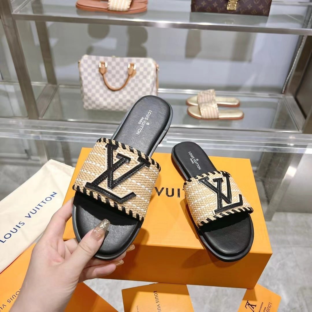 L0vis Vvtt0n Lock It Flat Raffia Mules Black