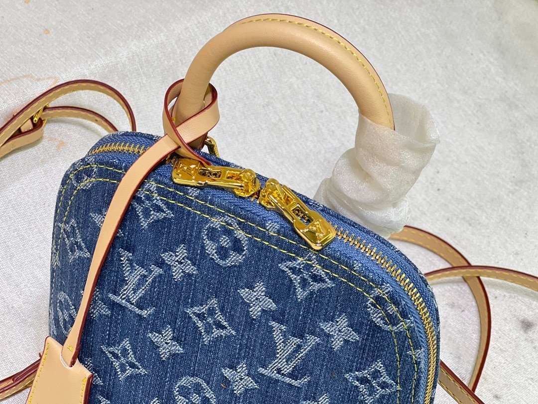 L0vis Vvtt0n Alma Backpack Blue Denim 20Cm
