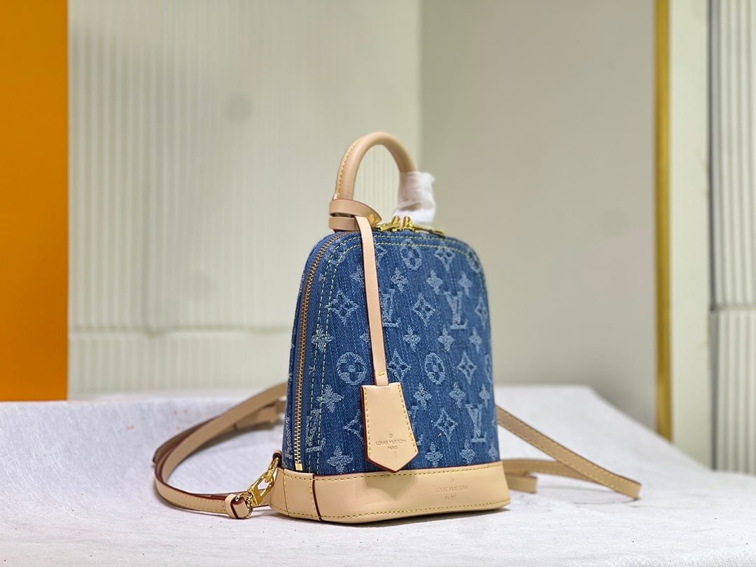 L0vis Vvtt0n Alma Backpack Blue Denim 20Cm