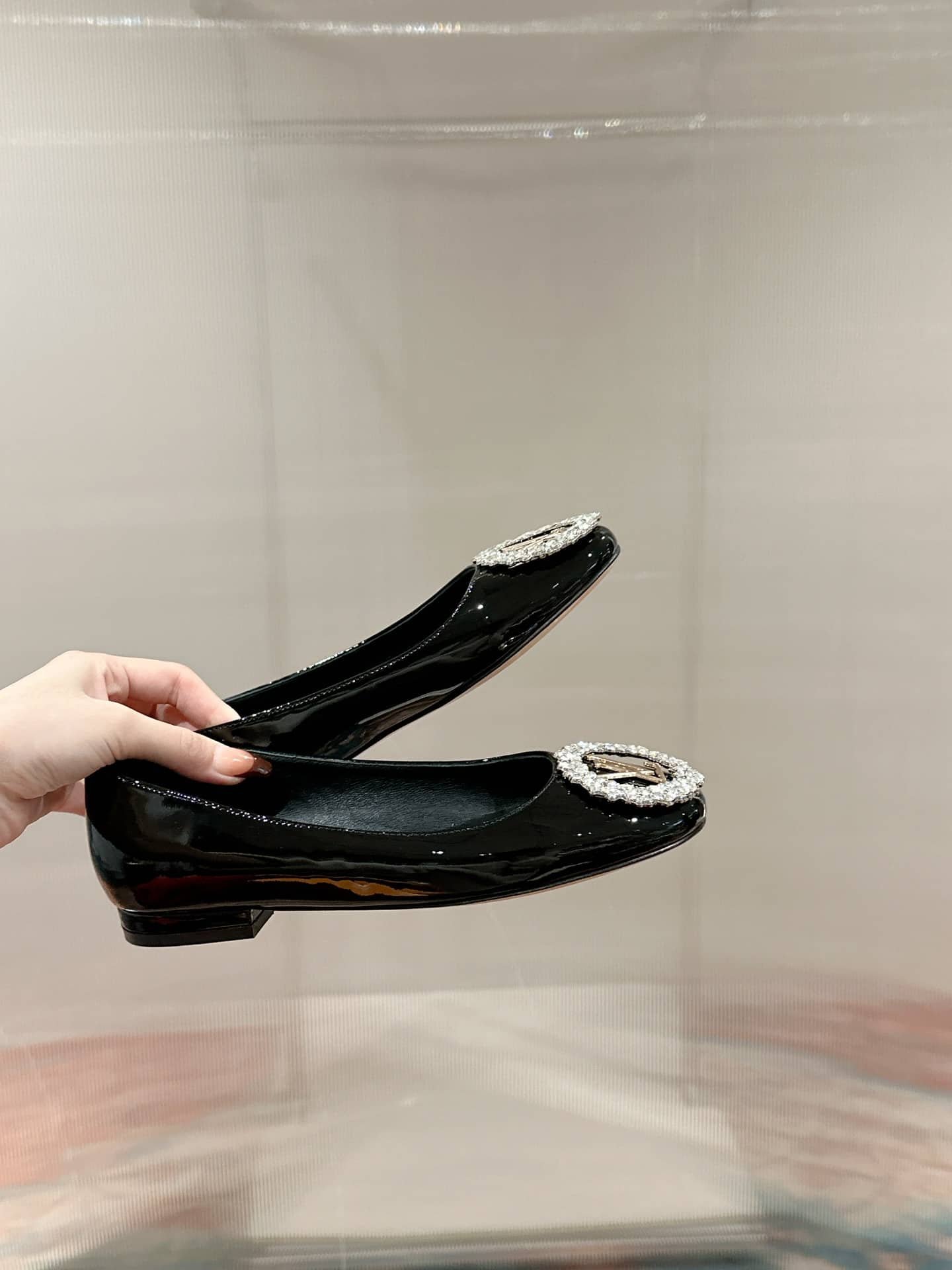 L0vis Vvtt0n Crystal Lv Ballet Flats Black