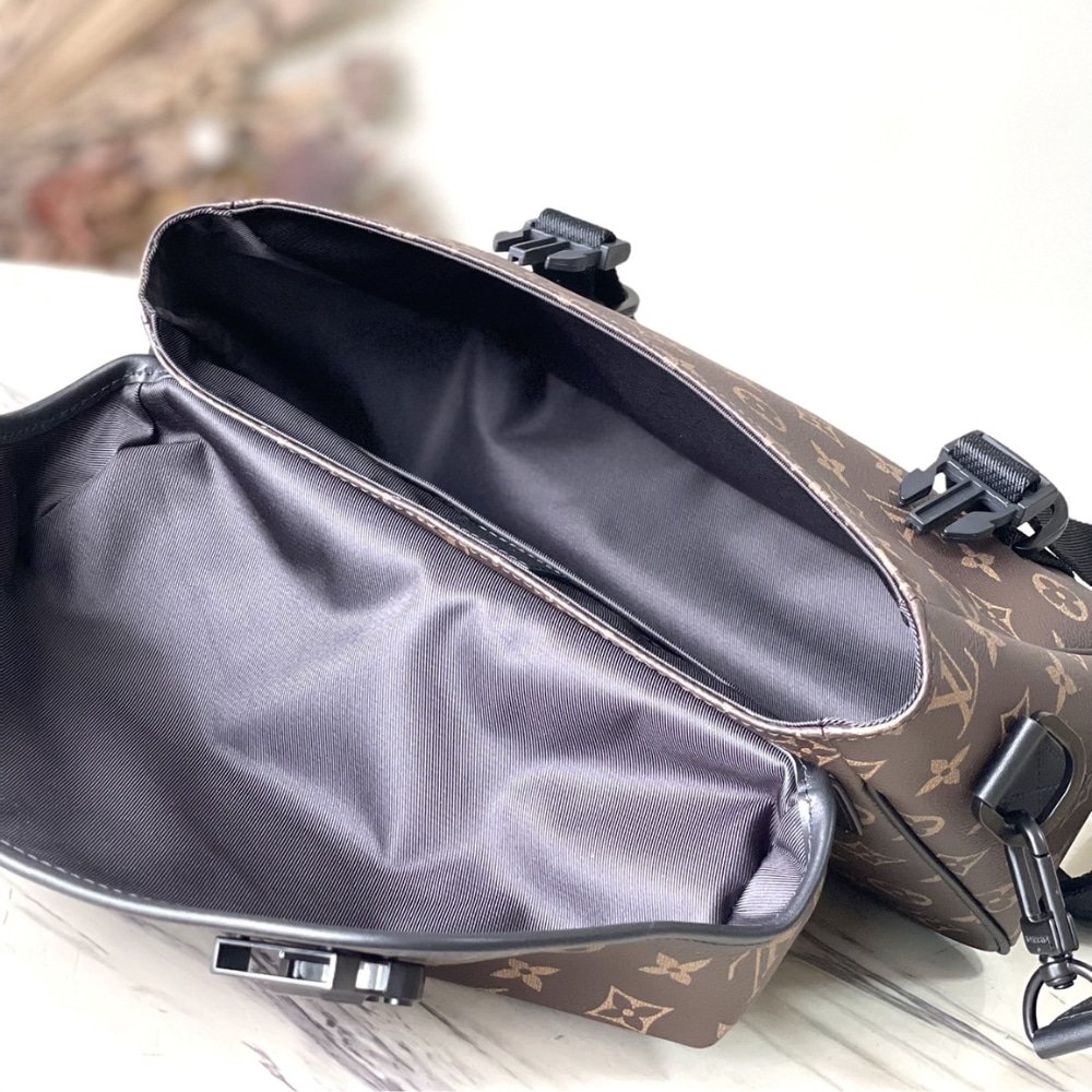 [S*per Vip 1:1] L0vis Vvtt0n Lv Trail Messenger Monogram Macassar Brown 31Cm M46972