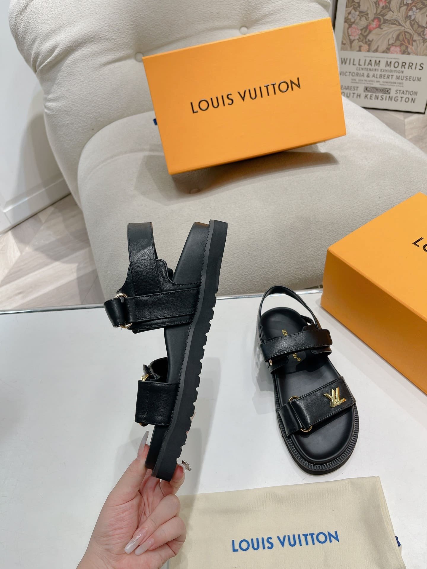 L0vis Vvtt0n Lv Sunset Flat Comfort Sandals Black 1Abw6W