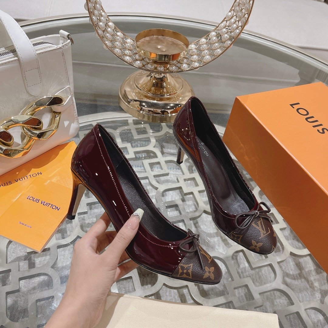L0vis Vvtt0n Blossom Pump Red