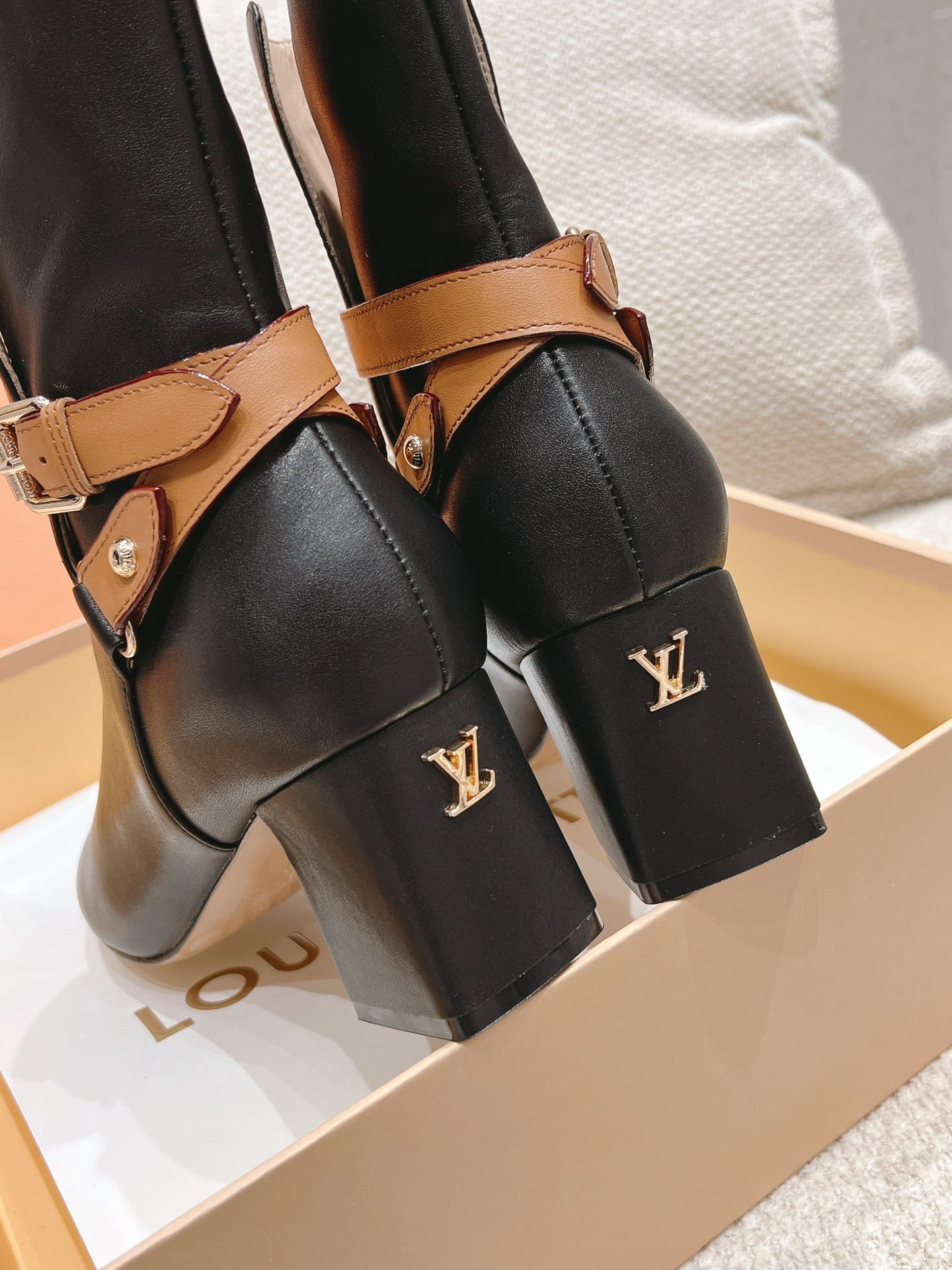L0vis Vvtt0n Parisienne Ankle Boot Black 1Ac8Go
