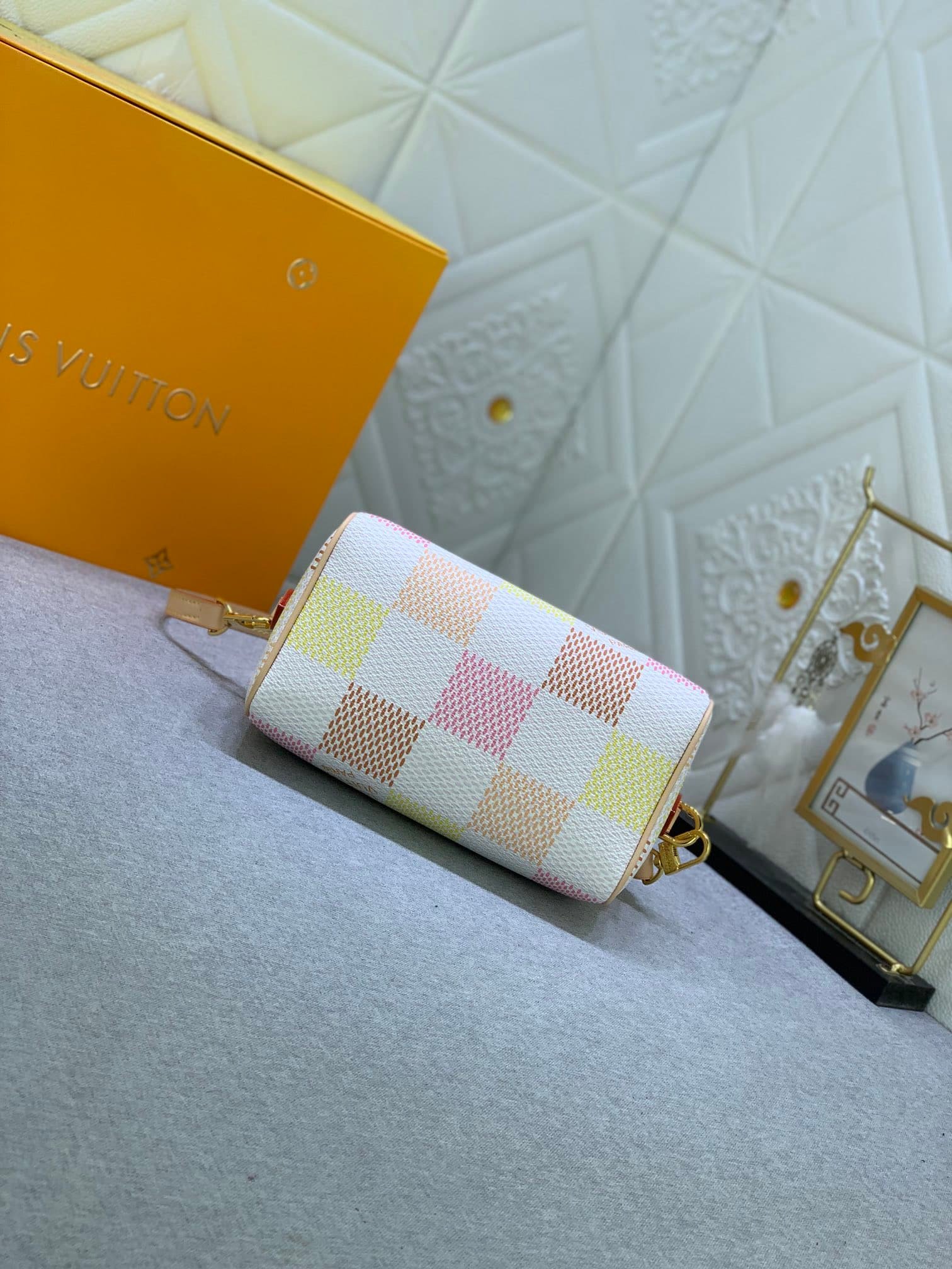 L0vis Vvtt0n Speedy Bandoulière Damier Canvas Peach 20Cm