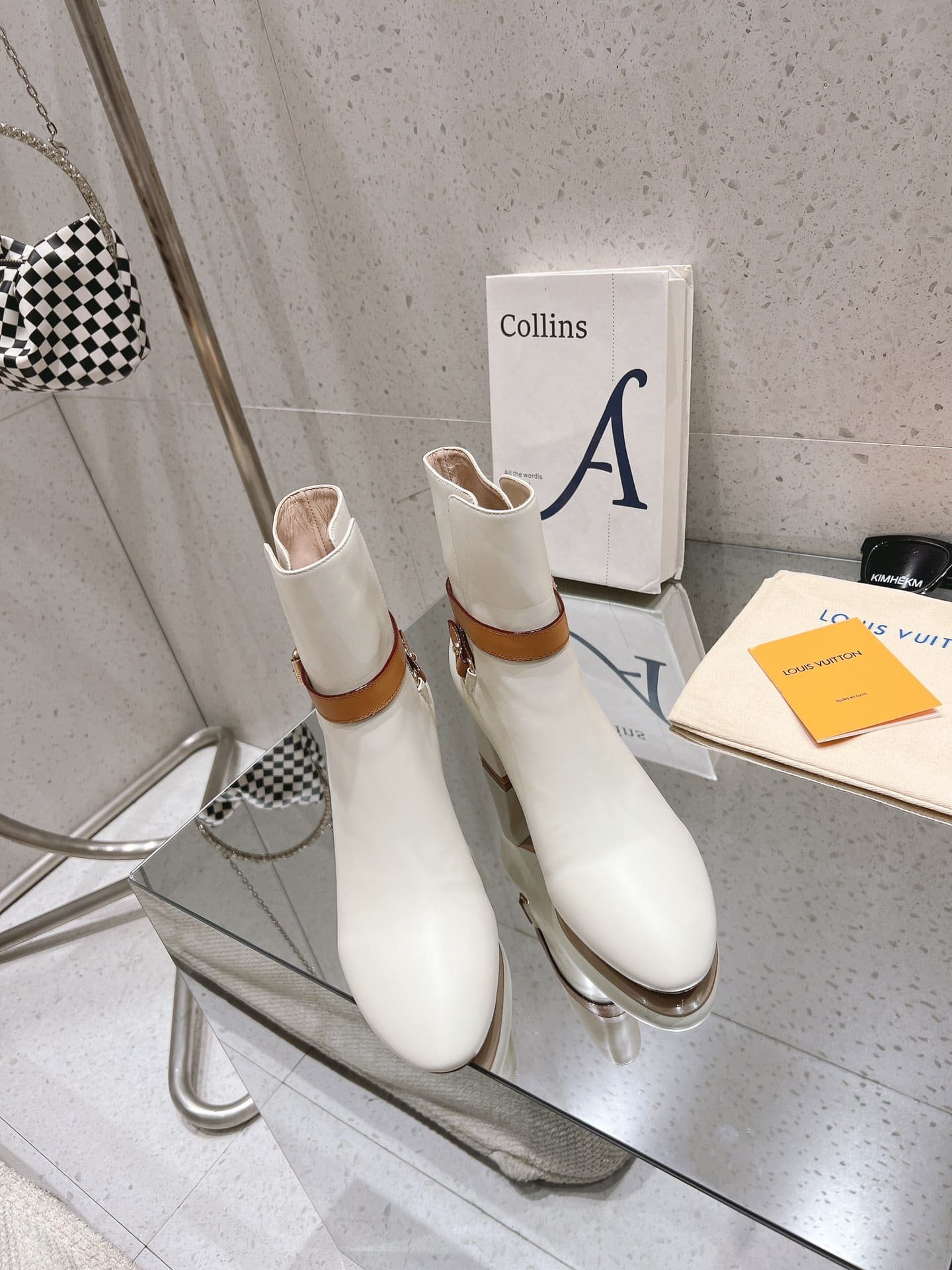 L0vis Vvtt0n Parisienne Ankle Boot White