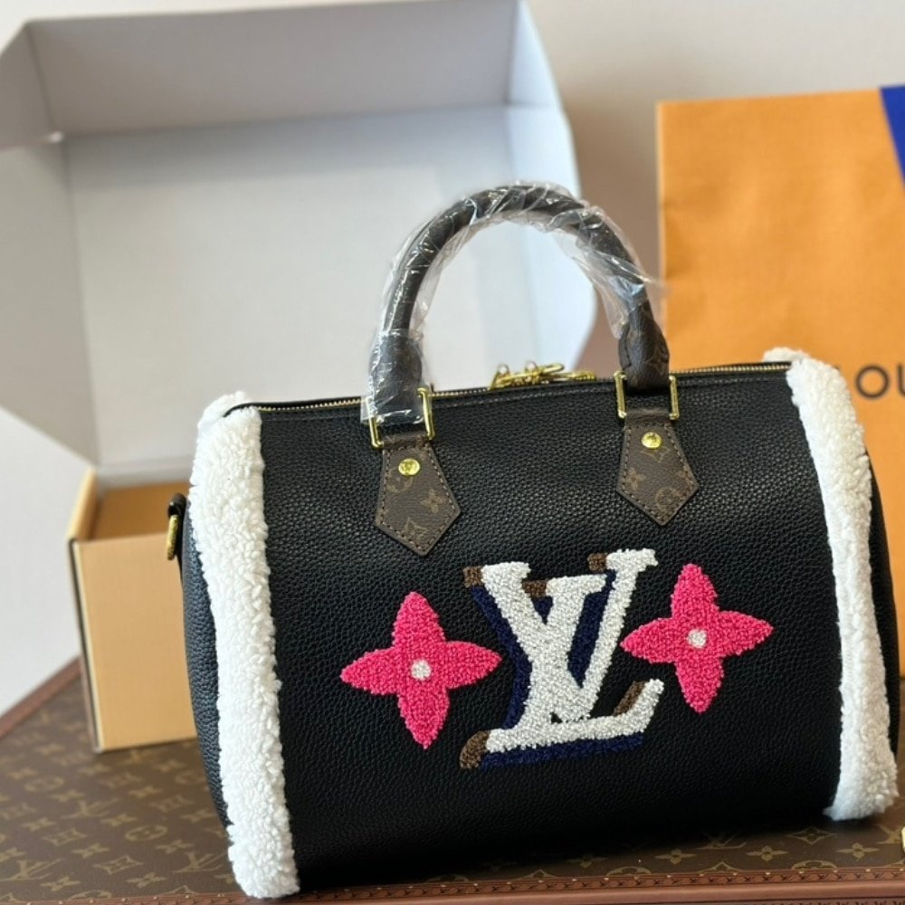 L0vis Vvtt0n Speedy Bandouliere 30 Monogram Teddy Black 30Cm M56966