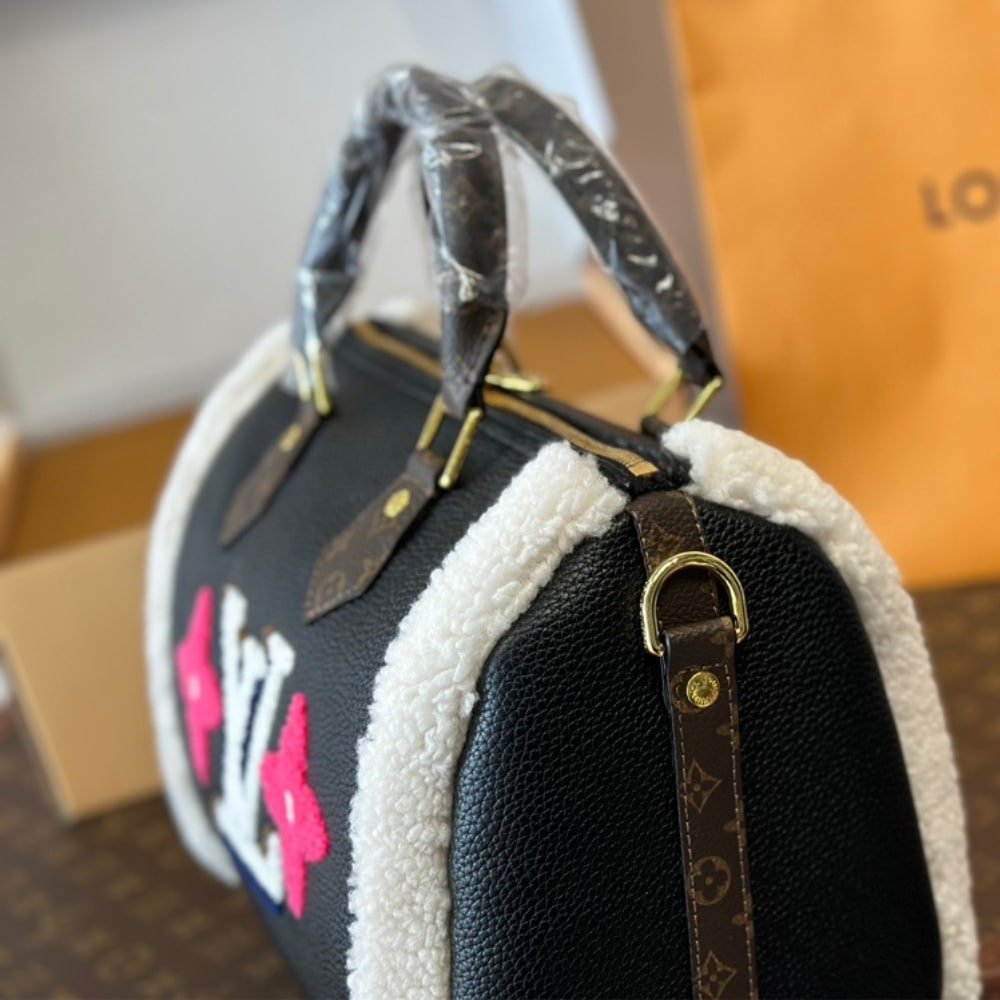 L0vis Vvtt0n Speedy Bandouliere 30 Monogram Teddy Black 30Cm M56966