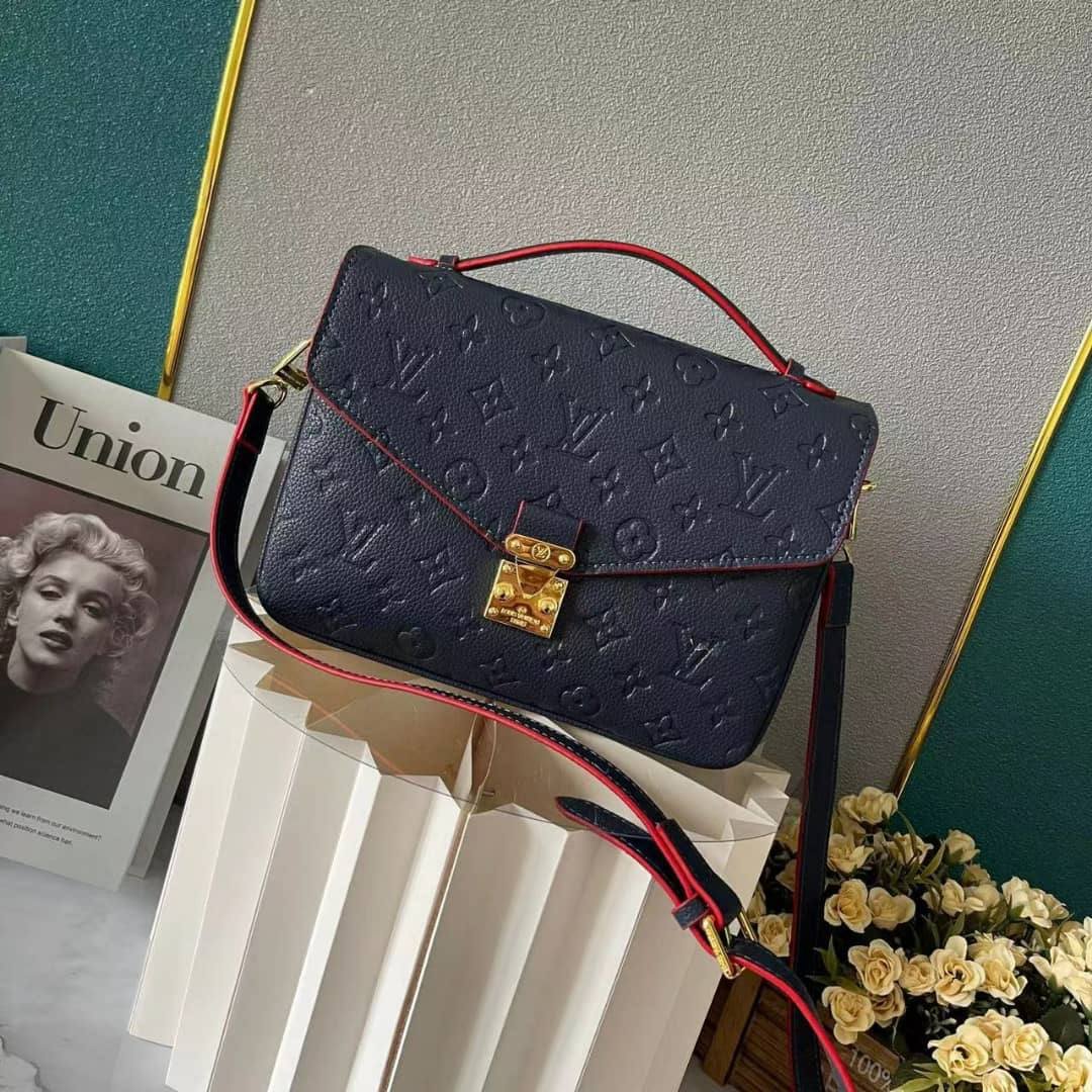 L0vis Vvtt0n Pochette Metis Monogram Empreinte Navy Blue 25Cm M44071
