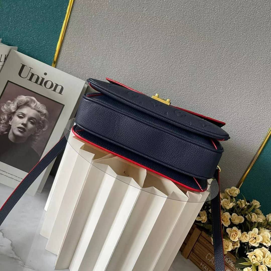 L0vis Vvtt0n Pochette Metis Monogram Empreinte Navy Blue 25Cm M44071