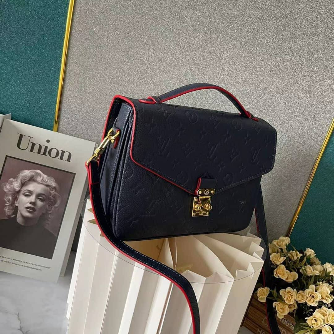 L0vis Vvtt0n Pochette Metis Monogram Empreinte Navy Blue 25Cm M44071