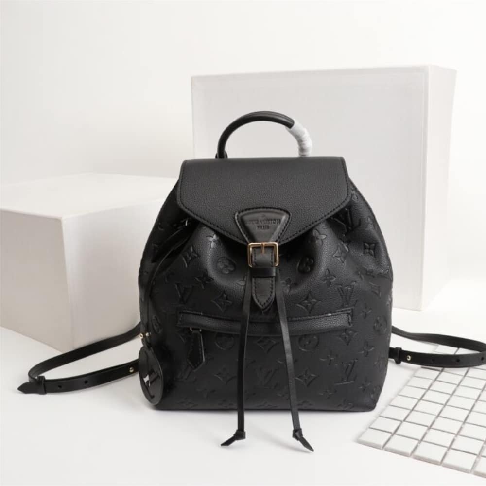L0vis Vvtt0n Montsouris Backpack Black M45205