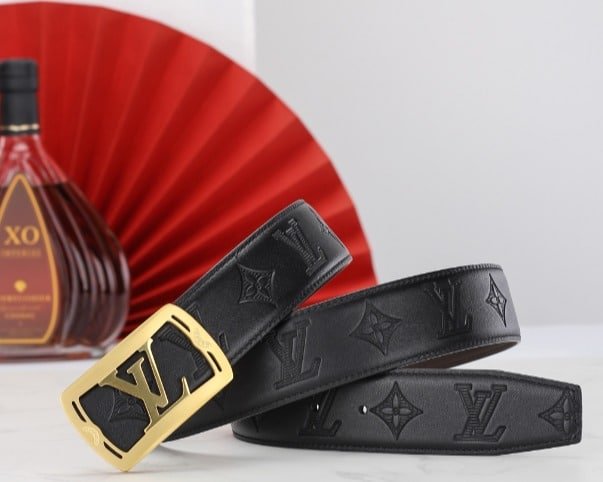 L0vis Vvtt0n Lv Pyramide Monogram Belt Black With Gold Tone Hardware