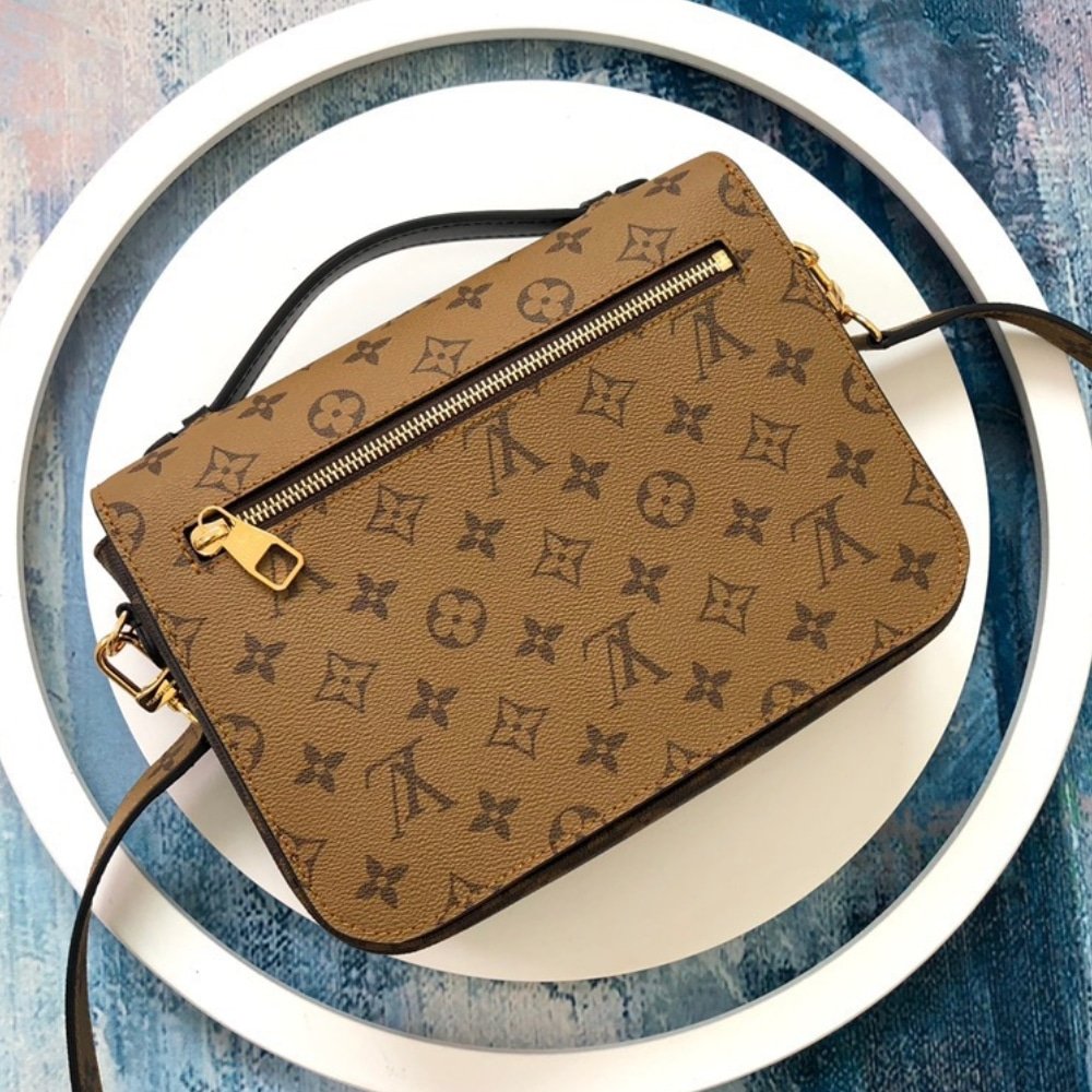 [S*per Vip 1:1] L0vis Vvtt0n Pochette Métis Monogram Reverse Canvas 25Cm M44876