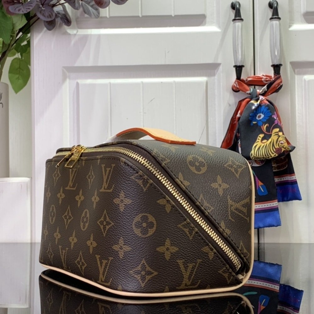 [S*per Vip 1:1] L0vis Vvtt0n Toiletry Bag Monogram Canvas Brown 24Cm M11750
