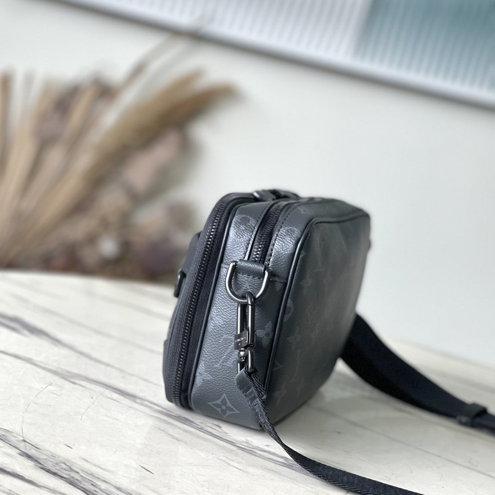 [S*per Vip 1:1] L0vis Vvtt0n Alpha Messenger Monogram Eclipse Canvas Black 24Cm M46955