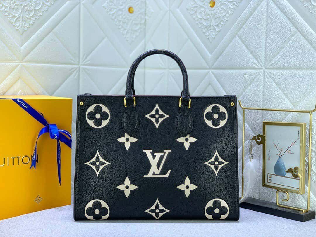 L0vis Vvtt0n Onthego Mm Monogram Black Beige 35Cm M45495