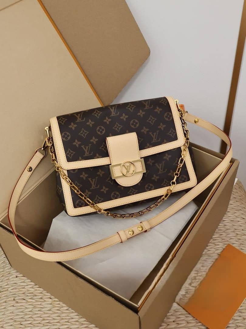 L0vis Vvtt0n Dauphine Soft GM Bag Monogram Canvas Brown 28Cm M47149