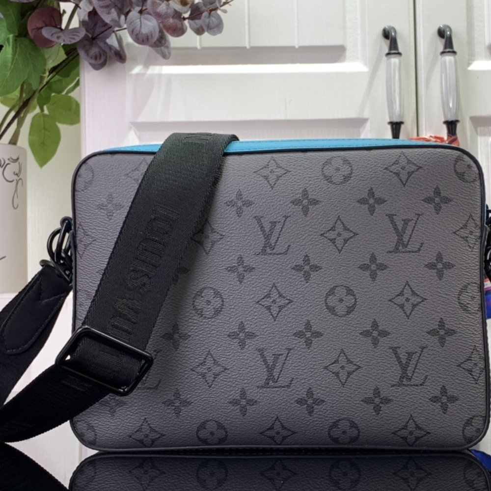 [S*per Vip 1:1] L0vis Vvtt0n Trio Messenger Monogram Eclipse Reverse Turquoise 25Cm M11648