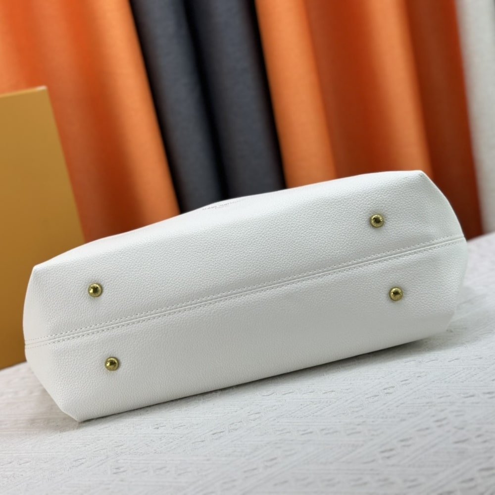 L0vis Vvtt0n Low Key Cabas MM White 47Cm