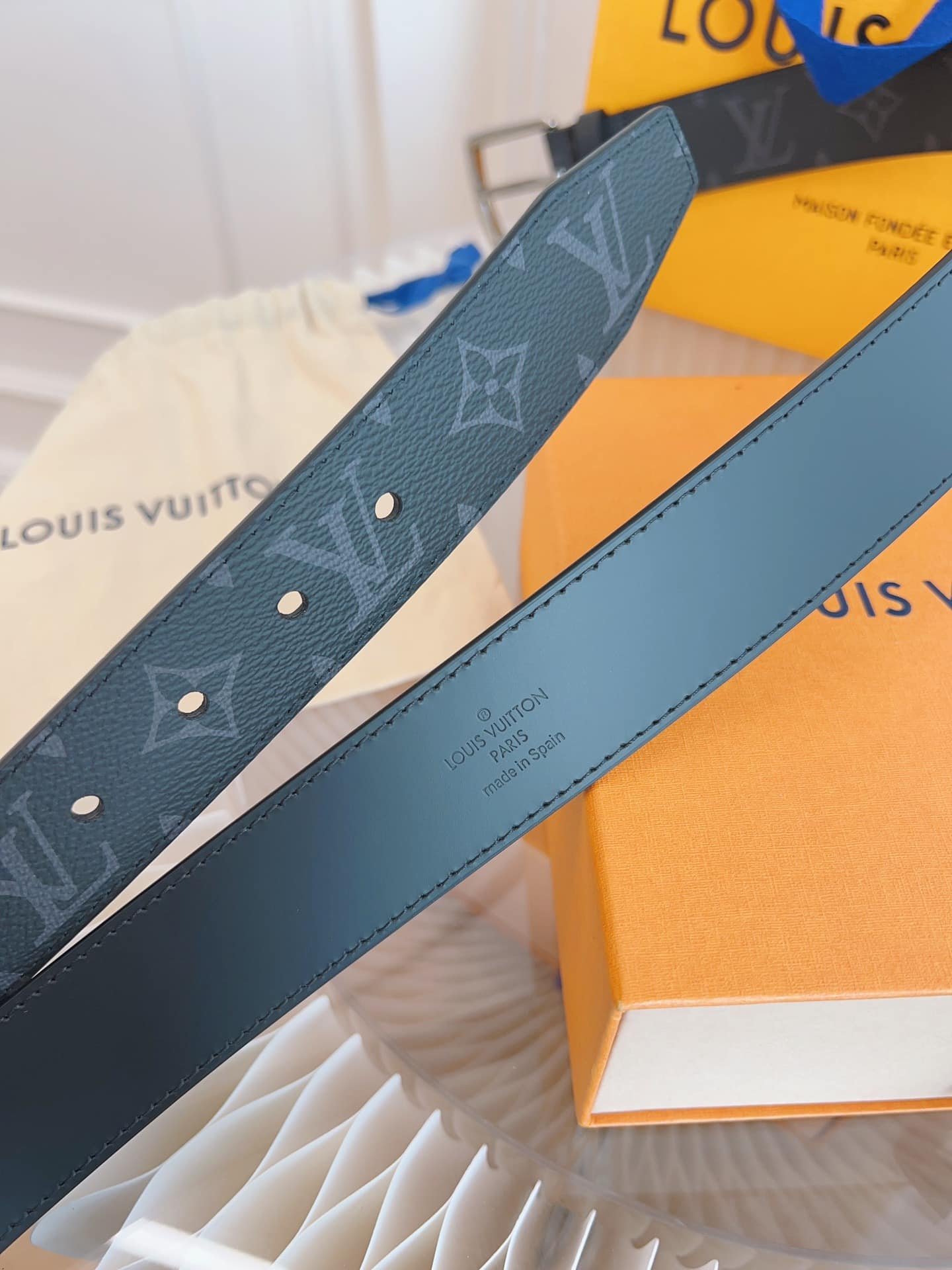 L0vis Vvtt0n Belt Monogram Leather Black Silver Hardware 35Mm