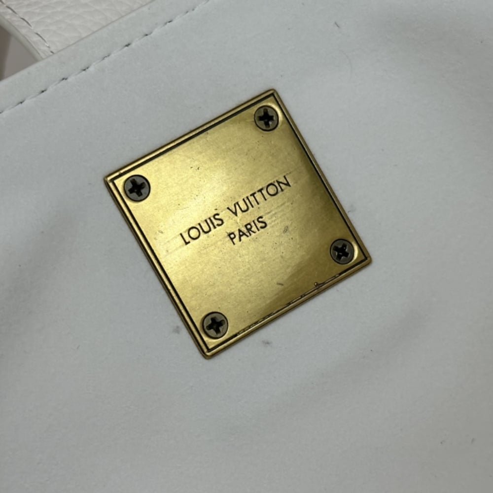 L0vis Vvtt0n Low Key Cabas MM White 47Cm