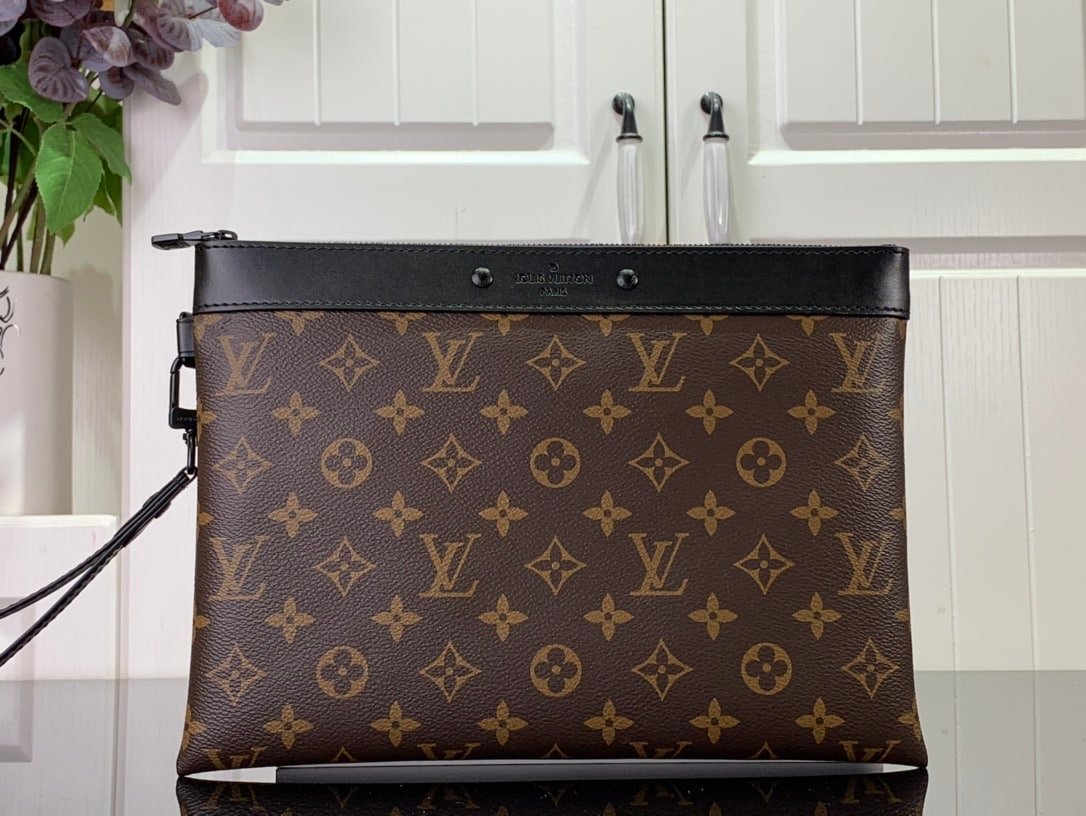 L0vis Vvtt0n To Go Pochette Clutch Monogram Brown 30Cm