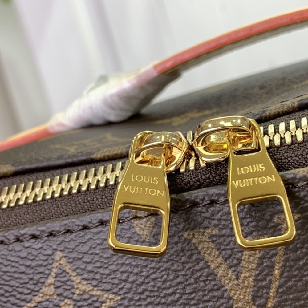 [S*per Vip 1:1] L0vis Vvtt0n Toiletry Bag Monogram Canvas Brown 24Cm M11750
