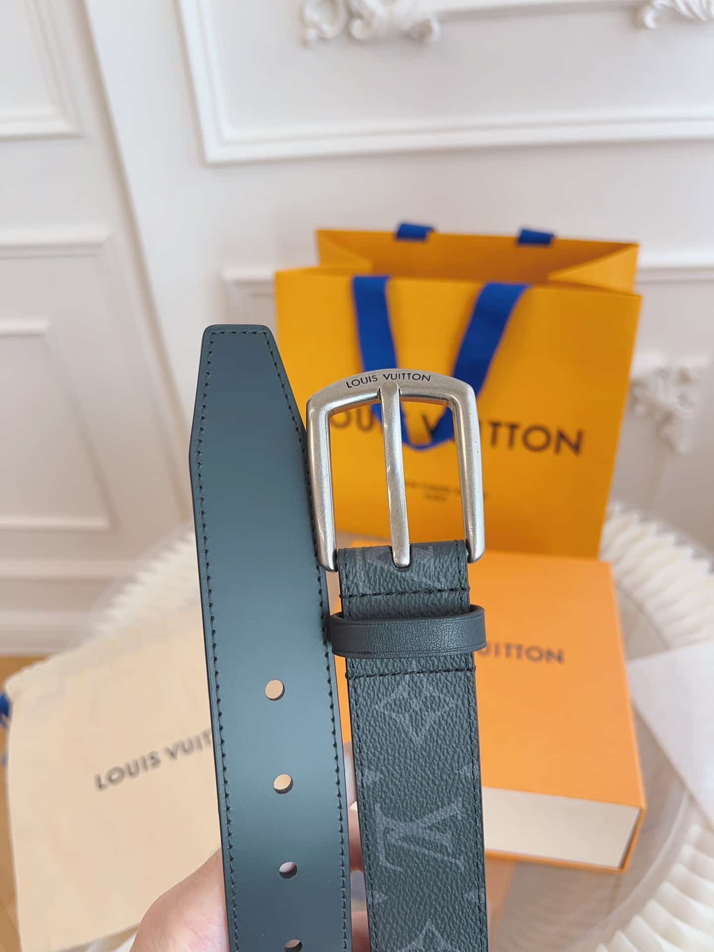 L0vis Vvtt0n Belt Monogram Leather Black Silver Hardware 35Mm
