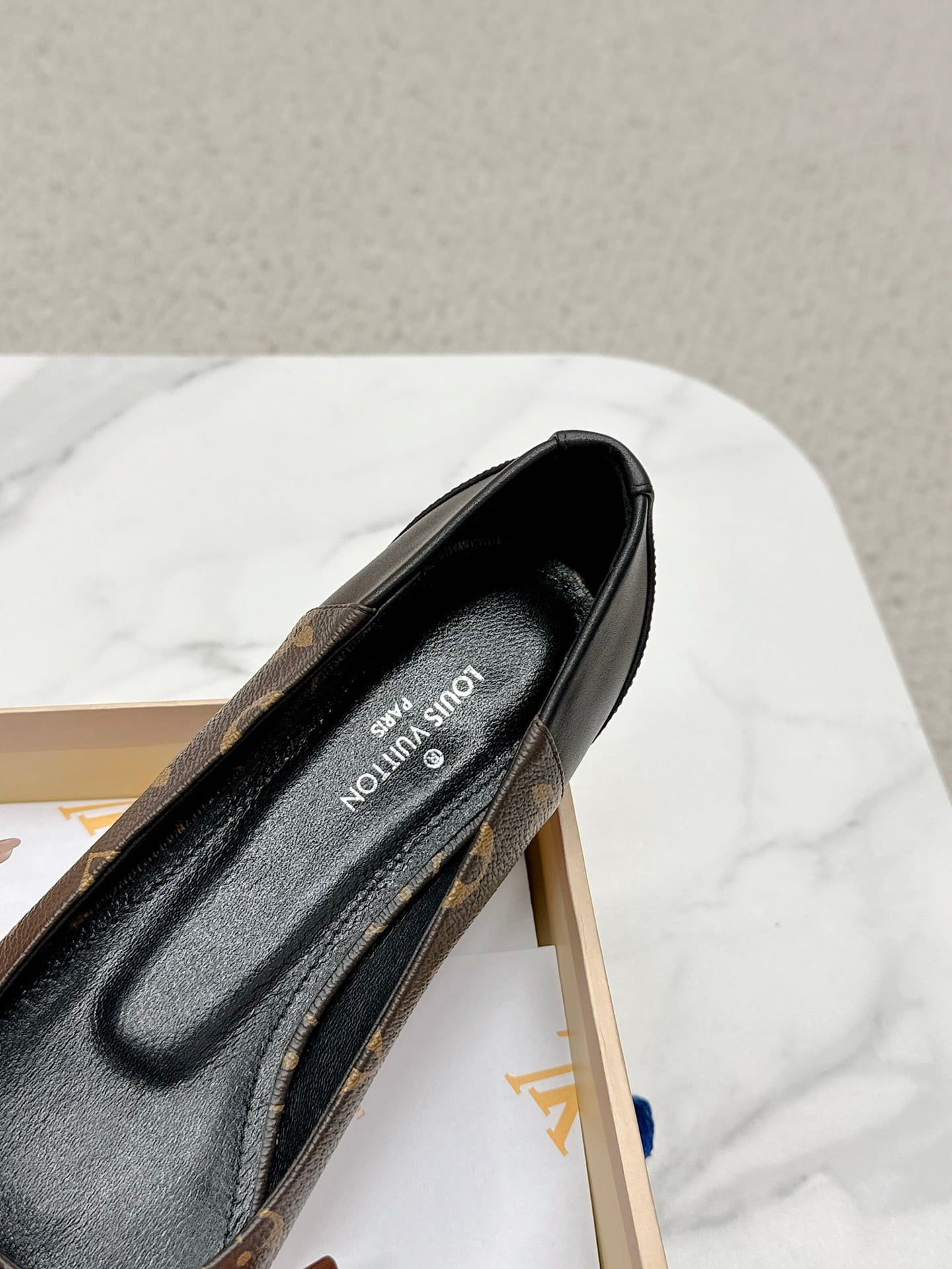 L0vis Vvtt0n Joy Ballerina Flats Monogram Brown