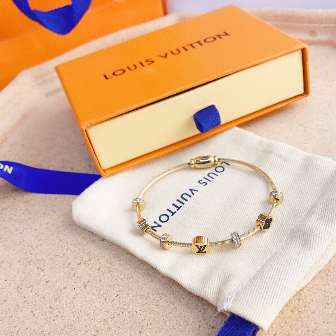 L0vis Vvtt0n Lv Monogram Bracelet Gold