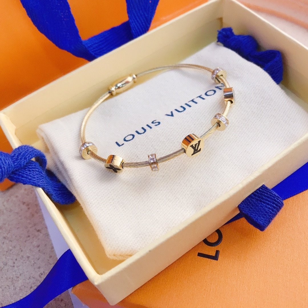 L0vis Vvtt0n Lv Monogram Bracelet Gold