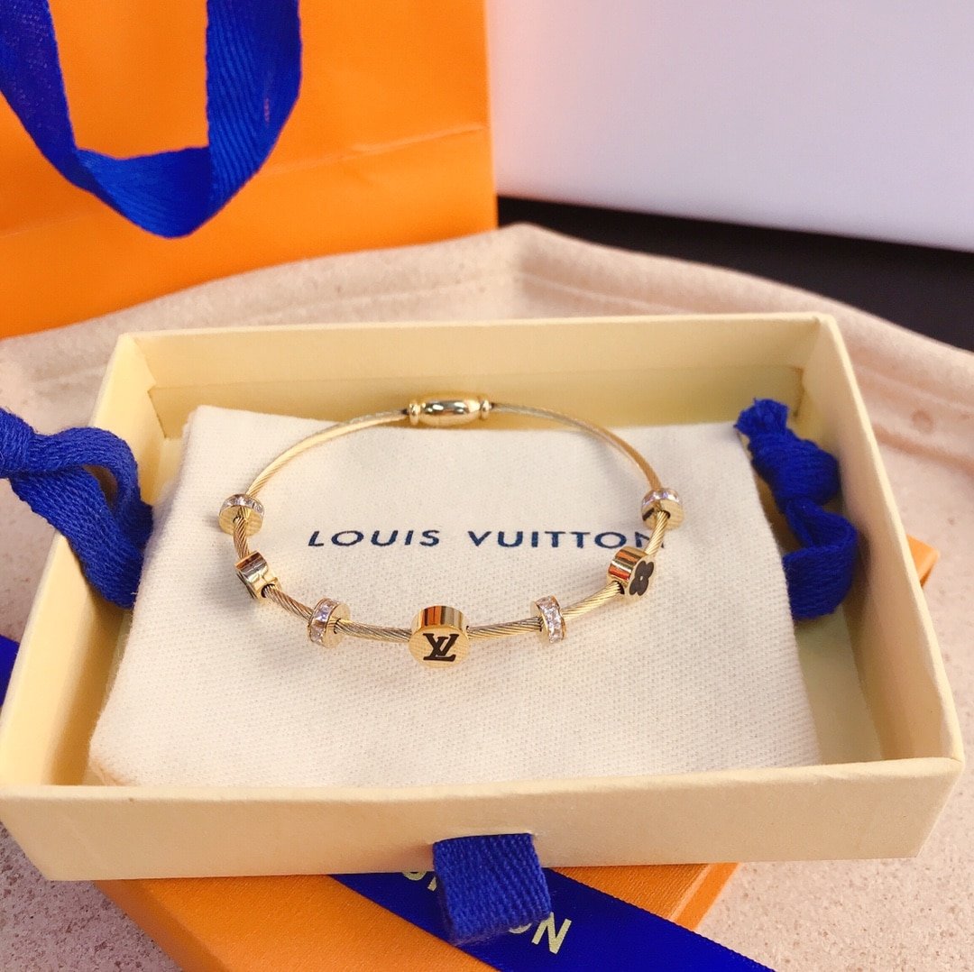 L0vis Vvtt0n Lv Monogram Bracelet Gold