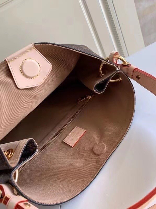L0vis Vvtt0n Graceful PM Monogram Canvas Beige 35Cm M43701