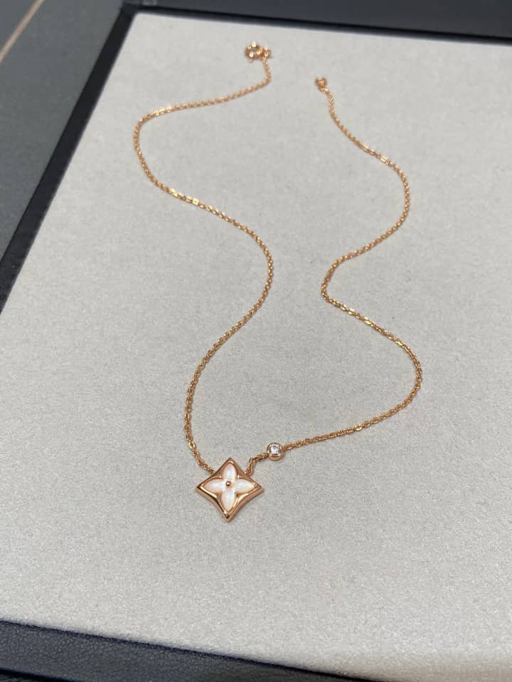 L0vis Vvtt0n Colour Blossom Bb Star Pendant Pink Gold Pink Mother Of Pearl And D1am0nd Q93612