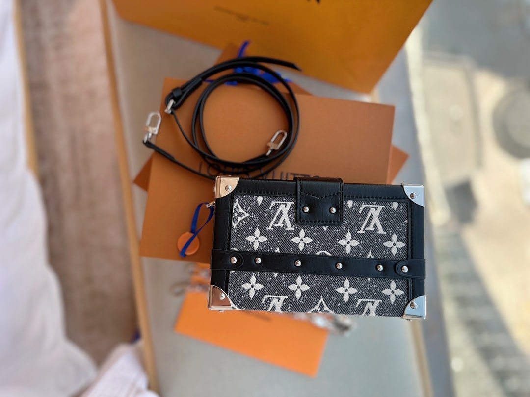 L0vis Vvtt0n Petite Malle Black And Grey 19Cm M21462