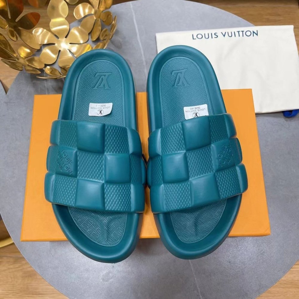 L0vis Vvtt0n Waterfront Mule Maxi Damier Rubber Blue