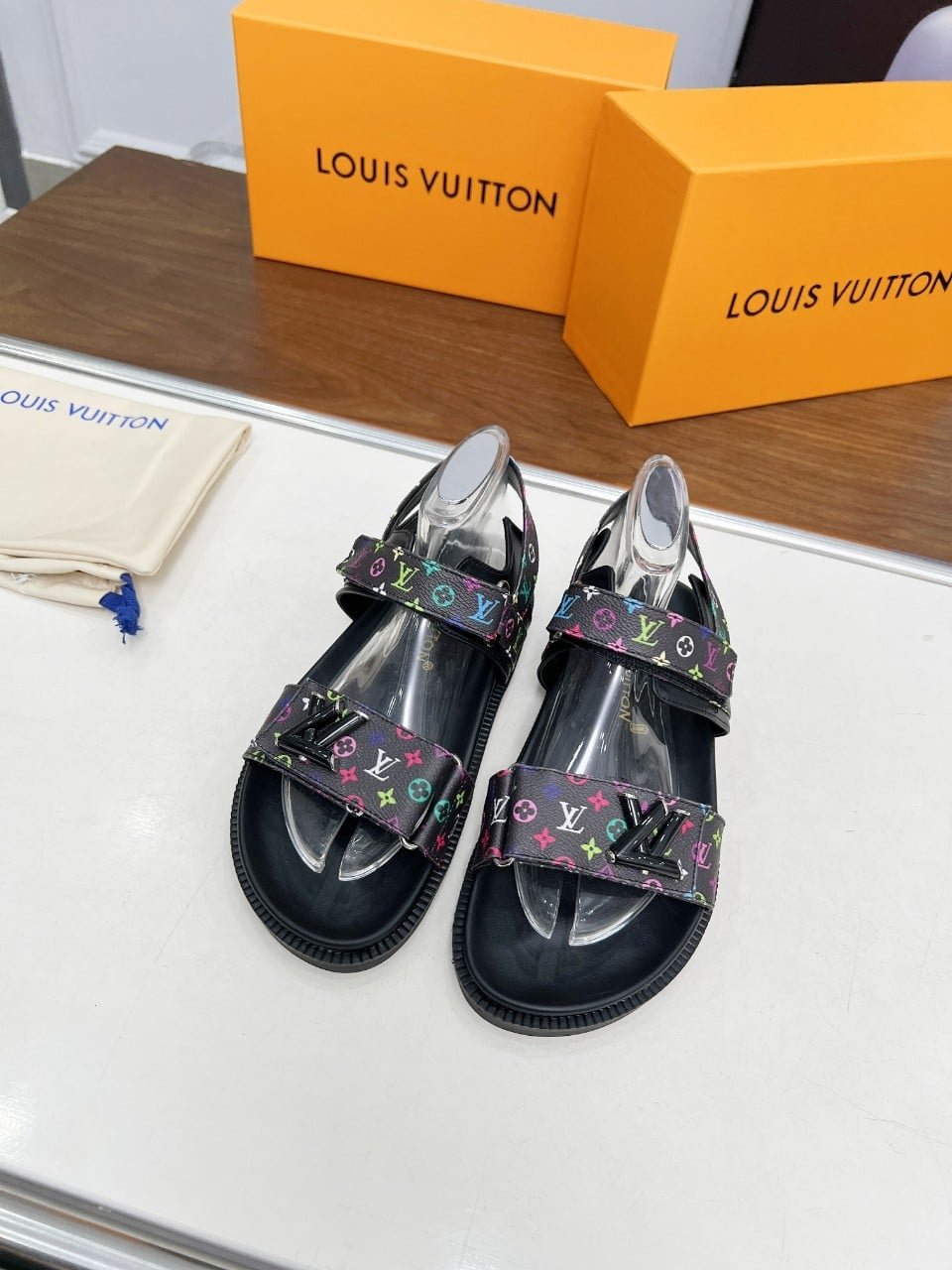 L0vis Vvtt0n X Murakami Lv Sunset Flat Comfort Sandal Black 1Agxf6