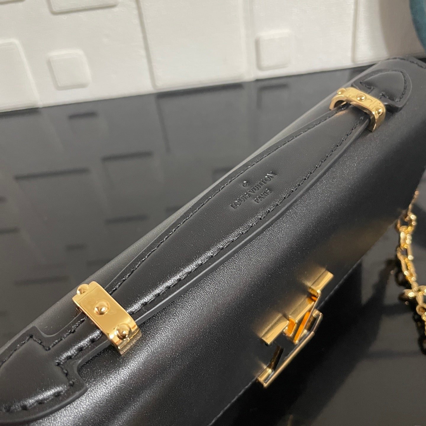 [S*per Vip 1:1] L0vis Vvtt0n Wallet On Chain Capucines Black 23Cm M12143