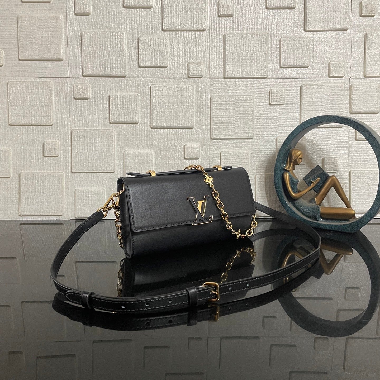 [S*per Vip 1:1] L0vis Vvtt0n Wallet On Chain Capucines Black 23Cm M12143