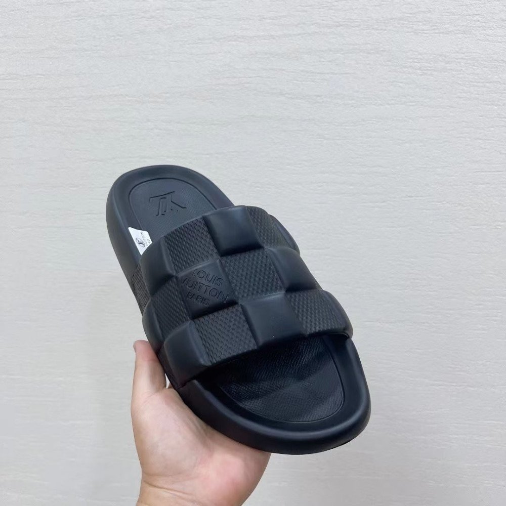 L0vis Vvtt0n Waterfront Mule Maxi Damier Rubber Black