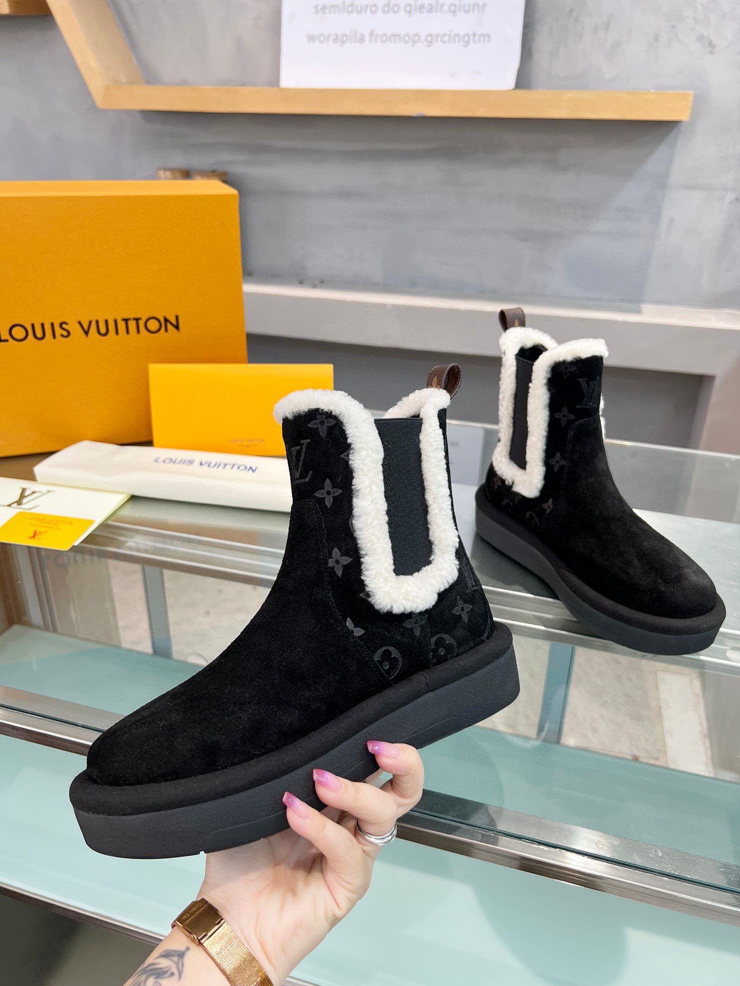L0vis Vvtt0n Aspen Chelsea Ankle Boot Black 1Adc6V