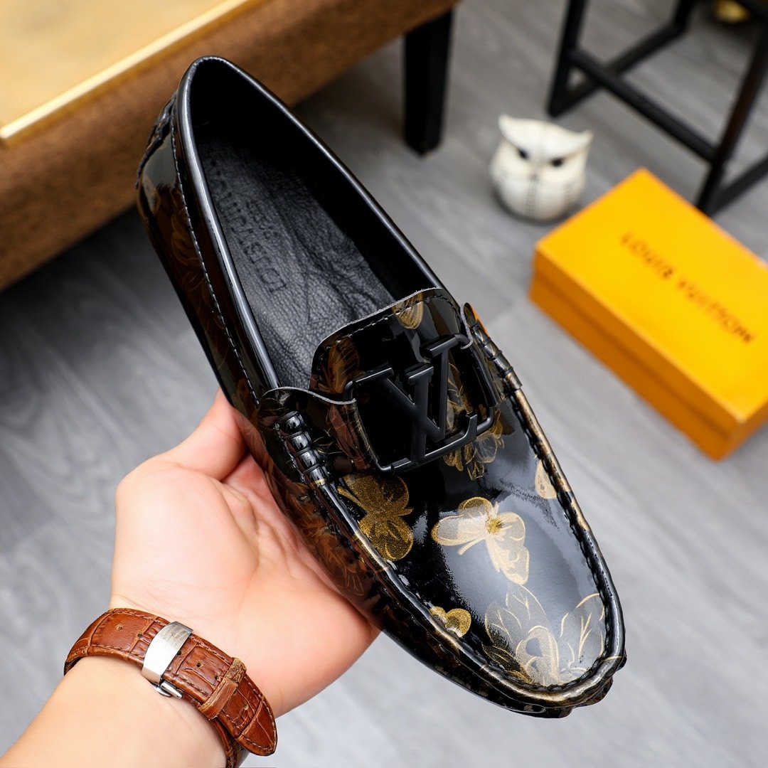 L0vis Vvtt0n Loafer Polish Leather With Butterfly Pattern In Black