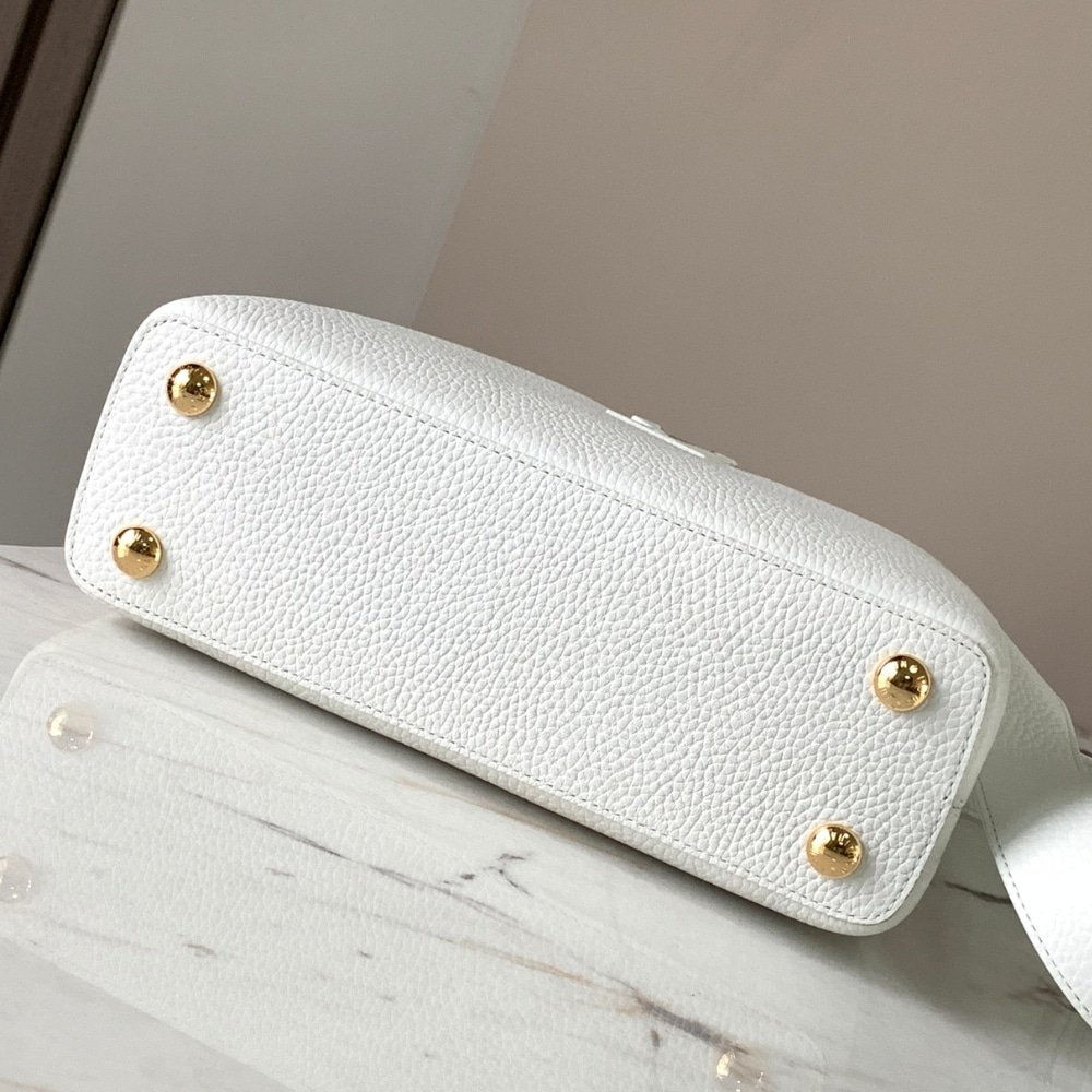 L0vis Vvtt0n Capucines BB White And Python Trim 27cm